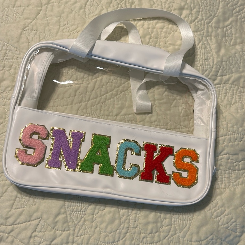 Snack pouch